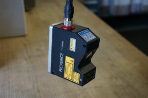 Keyence LS-7030